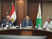 محافظ الجيزة يوجه برفع الباعة الجائلين من كوبرى ناهيا وتخصيص أماكن حضارية بديلة لهم