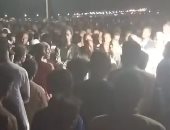 جنازة مهيبة بمدينة القصير لتشييع جثامين أسرة واحدة لقوا مصرعهم فى حادث تصادم