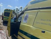 إصابة 5 أشخاص فى حادث اصطدام ميكروباص بأحد البلدورات بدمياط.. صور