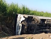 بسبب الشبورة.. إصابة 18 شخصًا فى تصادم سيارة نقل مع أتوبيس بالشرقية