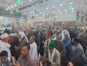 إقبال كبير علي مسجد السيد البدوي في طنطا.. والحضرة أبرز عادات الوافدين.. فيديو