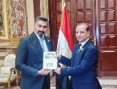 ياسر جلال يتسلّم كارنيه عضوية الشيوخ: سنعمل على نهضة مصر.. صور 