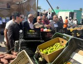 افتتاح سوق اليوم الواحد بمدينة طور سيناء بتخفيضات 30%