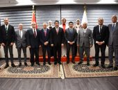 وزير الرياضة يلتقى رئيس اتحاد القوة البدنية لمناقشة إدراج اللعبة بالألعاب الأفريقية 2027