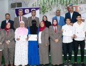 تعليم سوهاج تكرم 3 طلاب لحصدهم المراكز الأولى بمسابقة الإبدع والتحول الرقمى