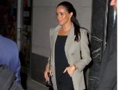 ميجان ماركل تخطف الأنظار بإطلالتين أنيقتين وأزيائها تنفد من المتاجر.. صور