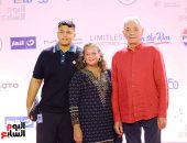 محمود حميدة ولبلبة وحنان مطاوع وكريم فهمى فى عرض فيلم هابى بيرث داى.. صور 