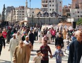 إقبال الزوار على مسجد السيد البدوى لصلاة الجمعة فى الليلة الكبيرة لمولده.. مباشر