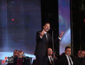 مدحت صالح يوجه رسالة شكر وتحية للرئيس السيسى ويعلق: ربنا يعينه.. صور 