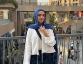 خريجة التعليم الفنى بالجيزة.. أميرة وزملاؤها يبتكرون يدًا ذكية 