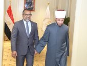 وزير الأوقاف يستقبل وزير خارجية المالديف لبحث تعزيز التعاون الدعوي والتدريبي