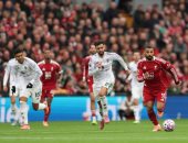 الهزيمة تتواصل.. ليفربول يخسر من مانشستر يونايتد وصلاح خارج الإيقاع