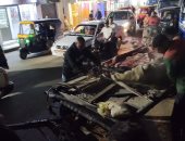 ضبط عربات كارو تفرز المخلفات بالطريق العام بحملات فى إمبابة والمنيرة والوراق.. صور