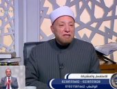 هل يجوز للمرأة تهذيب حواجبها إذا سبب شكلها حرجا نفسيا؟ أمين الفتوى يجيب