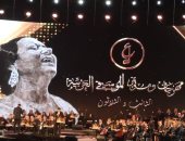محمد الحلو يفتتح حفل مهرجان الموسيقى العربية بأغنية الوسية