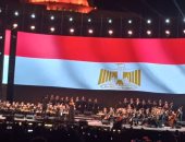 ريهام عبد الحكيم تبدأ حفل مهرجان الموسيقى بأغنية حلوة بلادي 