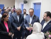 رئيس هيئة الرعاية الصحية ومحافظ أسوان يُطلقان مبادرة "حكاية وردى" 