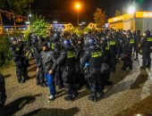 آيندهوفن ضد نابولي.. الشرطة الهولندية تُرحل 180 مشجعا وتفرض الإقامة الجبرية