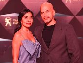 أبو فى حفل الجرامى: مصر أصل الفن.. دا العامل وهو بيدق بيغنى