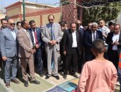 محافظ سوهاج يتفقد فعاليات وأنشطة مبادرة "أنت الحياة" بقرية نيدة بأخميم