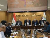 نائب محافظ الجيزة يستعرض مقترح تخصيص أرض لإقامة محطة رفع صرف صحى فى بشتيل