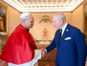 الملك تشارلز الثالث يصلى مع الفاتيكان وينهى 500 عام من الانفصال.. التفاصيل