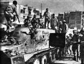 سعيد الشحات يكتب: ذات يوم.. 24 أكتوبر 1973.. طائرات العدو تقصف السويس وأبطال المقاومة ينتظرون جنوده وشهداء فى عمليتين بطولتين لتحرير قسم الأربعين من 25 إسرائيليا والشوارع المحيطة تكتظ بالآلاف 