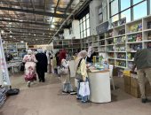 إقبال الأطفال على معرض النيابة العامة للكتاب في طرابلس