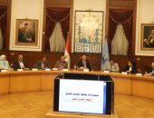 محافظ القاهرة: تخصيص شاشات عرض بالميادين لبث مواد ترويجية عن المتحف الكبير