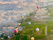 الأقصر من السماء مناظر ساحرة لا تنسى.. رحلات البالون الطائر تسحر أنظار الزائرين