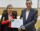 كلية الإعلام بجامعة النهضة تُكرّم الكاتب الصحفى الدكتور محمد ثروت.. صور