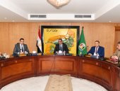 محافظ الفيوم يتابع الاستعداد لانتخابات النواب.. ويؤكد: نقف على مسافة واحدة