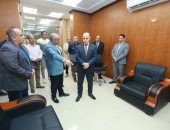 محافظ كفر الشيخ يتفقد التجهيزات النهائية لمركز التحول الرقمي بالديوان العام