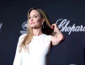 إزاى تعتنى ببشرتك زى نجمات هوليوود؟.. 5 خطوات أساسية ما تستغنيش عنها