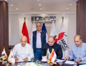 أموك وميدور يوقعان اتفاق إنتاج سولار بمواصفات عالمية لزيادة كميات السوق المحلى
