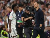 ريال مدريد يدعم تشابي ألونسو فى أزمته مع فينيسيوس جونيور