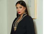 منى زكى تمثل السينما العربية فى هوليوود بإطلالة ساحرة من زهير مراد وكارتييه