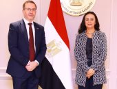 وزيرة التضامن تستعرض برامج الدعم للأسر المستفيدة ونظام التخارج