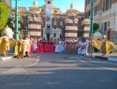 أتوبيسات تجوب شوارع القاهرة للدعاية لافتتاح المتحف المصرى الكبير.. صور