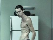 لتجسيد معاناة مريض بالأرق الحاد.. كيف فقد كرستيان بيل 28 كيلو من وزنه