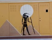 تجميل أكشاك الكهرباء بـ6 أكتوبر برسائل فرعونية احتفالا بالمتحف الكبير.. صور