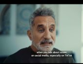 باسم يوسف لـ كلمة أخيرة: لم تعد هناك حقيقة مطلقة..  المشاعر والآراء أصبحت تحكم العالم