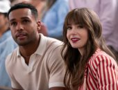 هذا ما سيأخذه لوسيان لافيسكونت من مسلسل Emily in Paris بعد انتهائه