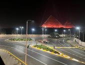 لوحة فنية تزين الجيزة.. أجمل جولة بمحيط المتحف المصرى الكبير