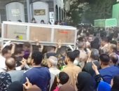 وداع مؤلم.. تشييع جثامين 3 ضحايا حادث سقوط سيارة بترعة خط 13 بطوخ (صور)