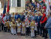 محافظ القاهرة يشارك الطلاب الاحتفال بافتتاح المتحف الكبير.. فيديو 