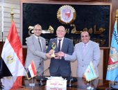 جامعة سوهاج تحتفل بالتميز المجتمعى وتكرم الكليات الفائزة فى مسابقة خدمة وتنمية البيئة.. صور