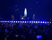 كايروكى يفتتحون حفل التجمع بأغنية روما.. فى أول ظهور بعد وفاة والدة أمير ووالد هوارى