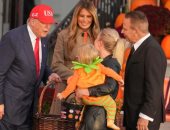 الصحف العالمية : احتفال ترامب وميلانيا بعيد الهالوين مع الأطفال فى البيت الأبيض.. إلغاء قمة بودابست بين الرئيس الأمريكى وبوتين.. تضرر أكثر من 700 ألف طفل فى إعصار ميليسا.. اتفاق تجاري مرتقب بين الصين وأمريكا