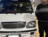 ضبط سائق ميكروباص تعدى على راكب بسبب الأجرة بالقليوبية